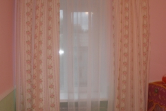 шторы в комнате девочки